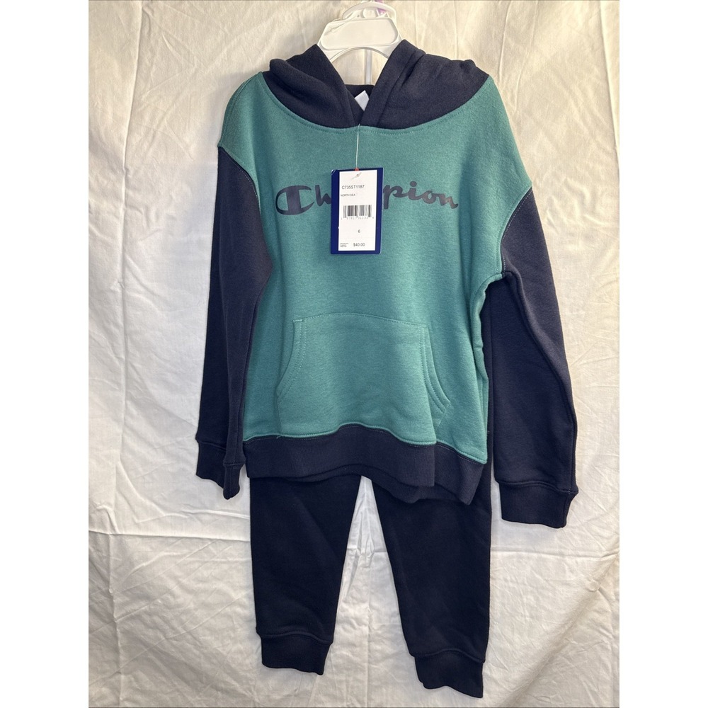 Champion 2 Piece Boys Size 6 NWT